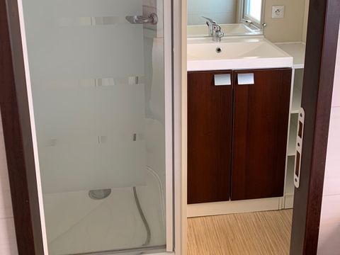 Mobilhome 4/6 personnes - 28m² - Terrasse bois couverte 12m²