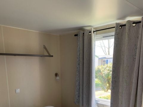 MOBILHOME 4 personnes - 20m² + Terrasse bois couverte 8m². 2/4 pers