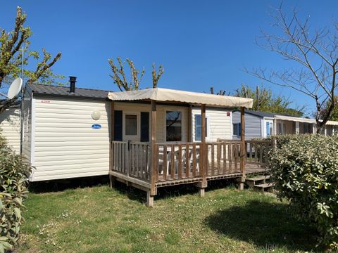 Mobilhome 4/6 personnes - 30m² - Terrasse bois semi-couverte 12m²