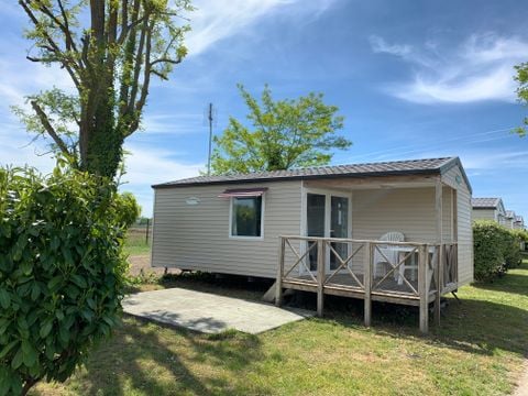 Mobilhome 4 personnes - 26m² - Terrasse bois intégrée de 7m².