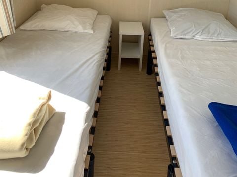 Mobilhome 4 personnes - 26m² - Terrasse bois intégrée de 7m².
