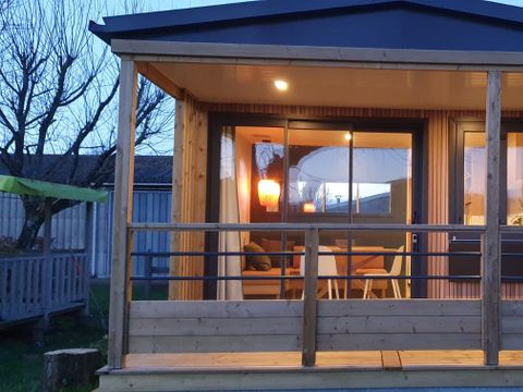 Mobilhome 4/6 personnes - Standing 28m2 - Terrasse intégrée 8m2