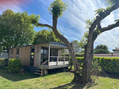 Mobilhome 4/6 personnes - Standing 28m2 - Terrasse intégrée 8m2