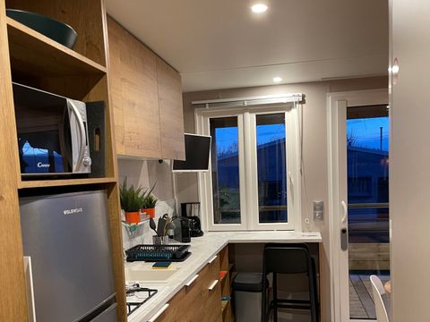 Mobilhome 4/6 personnes - Standing 28m2 - Terrasse intégrée 8m2
