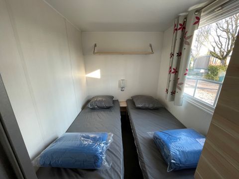 Mobilhome 6 personnes - 32m2 - 3 chambres - CLIMATISATION - Terrasse couverte 12m2