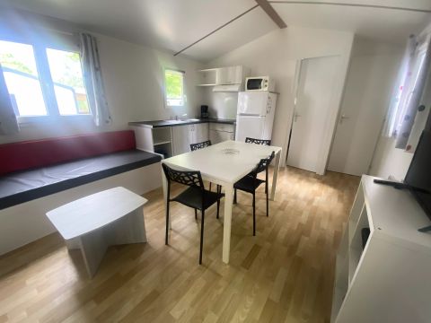 MOBILHOME 4 personnes - Confort 3 Pièces 4 Personnes + TV