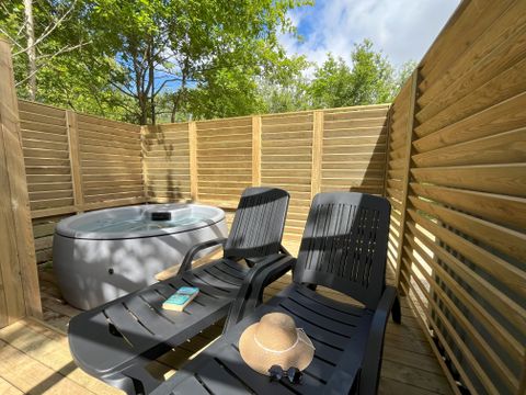 MOBILHOME 2 personnes - Cottage Nature Exclusif 1 chambre avec SPA 2 pers