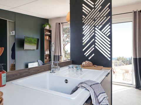 MOBILHOME 8 personnes - Cottage Nature Family Exclusif 3+1 chambres avec Piscine privative