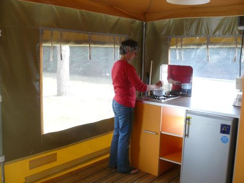 BUNGALOW TOILÉ 4 personnes - 16 m² sans sanitaires