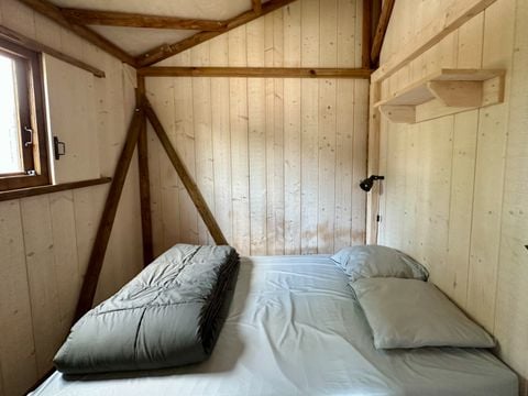 HÉBERGEMENT INSOLITE 4 personnes - LODGE SUR PILOTIS