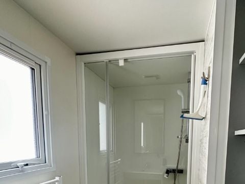 MOBILHOME 8 personnes - Privilège 40m² - 3 chambres - Clim - 2 TV - LV - Four