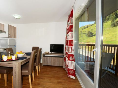 APPARTEMENT 6 personnes - 2 pièces cabine 6 pers.