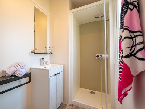 MOBILHOME 4 personnes - Grand Cottage Confort - Terrasse intégrée couverte