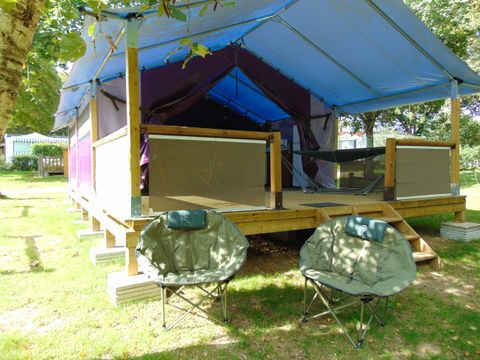 Tente en toile et en bois 5 personnes - Freeflower Standard 37m² / 2 chambres - terrasse (sans sanitaires privatifs)