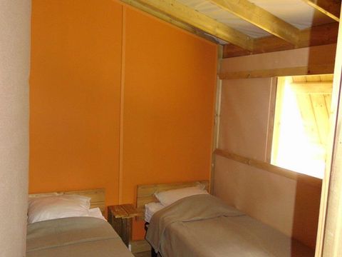 Hébergement 4 personnes - Sweet Flower Premium sur pilotis 43m² / 2 chambres - terrasse