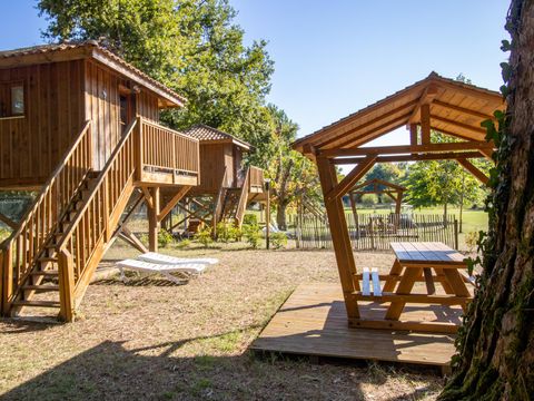 Hébergement 2 personnes - Cabane pilotis