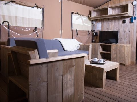 Tente en toile et en bois 6 personnes - Luxe