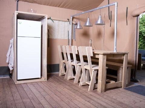 Tente en toile et en bois 6 personnes - Luxe