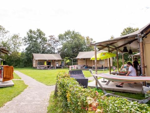 Tente en toile et en bois 7 personnes - Luxe