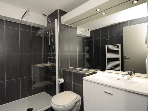 APPARTEMENT 6 personnes - 2 pièces cabine 