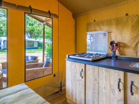 Tente en toile et en bois 5 personnes - SLOW LODGE - 2 chambres, sans sanitaire