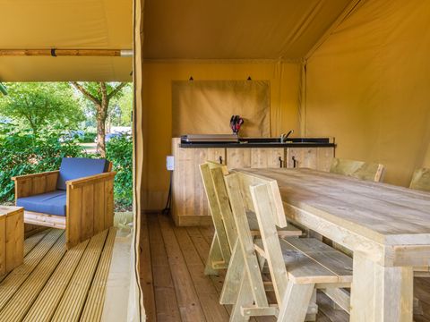 Tente en toile et en bois 5 personnes - SLOW LODGE - 2 chambres, sans sanitaire