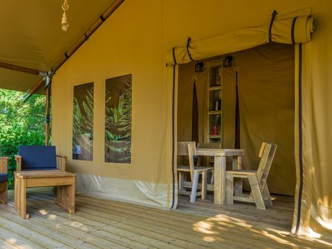 Tente en toile et en bois 5 personnes - SLOW LODGE - 2 chambres, sans sanitaire