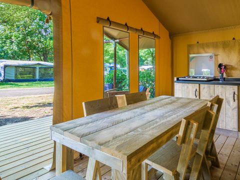 Tente en toile et en bois 5 personnes - SLOW LODGE - 2 chambres, sans sanitaire