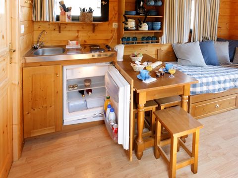 HÉBERGEMENT INSOLITE 5 personnes - ROULOTTE GITE