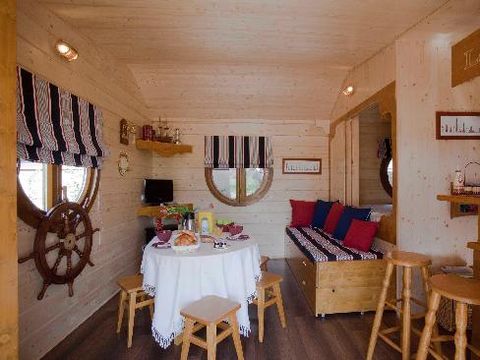 Insolite 6 personnes - CABANE DE SAM