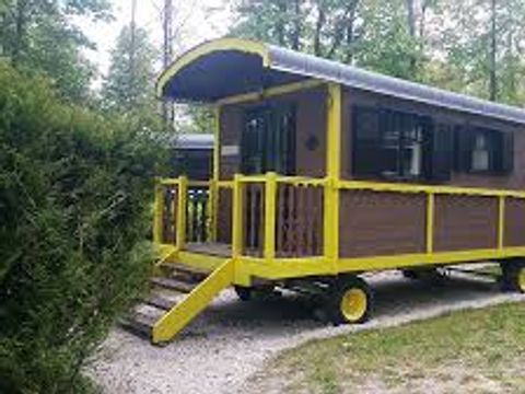 Insolite 4 personnes - HOTELIERE