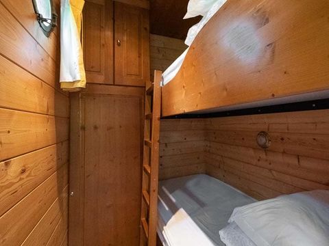 Insolite 4 personnes - HOTELIERE