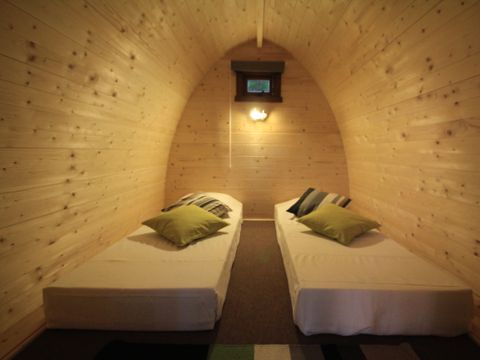 Insolite 3 personnes - GRAND POD sans sanitaire ni cuisine