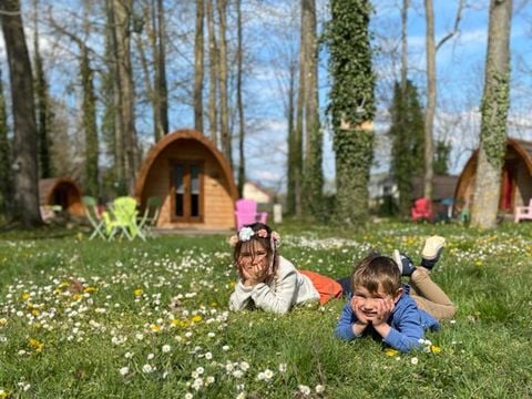 HÉBERGEMENT INSOLITE 3 personnes - GRAND POD sans sanitaire ni cuisine