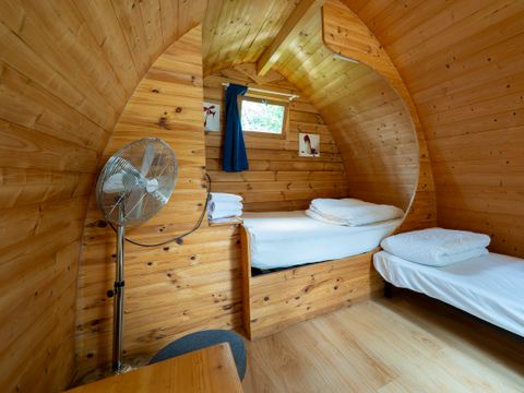 Insolite 3 personnes - GRAND POD sans sanitaire ni cuisine