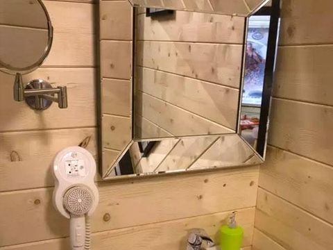 Insolite 6 personnes - CABANE D'HANSEL