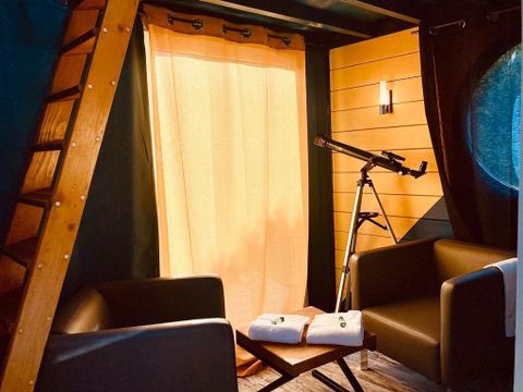 HÉBERGEMENT INSOLITE 2 personnes - LE CARRE D'ETOILES