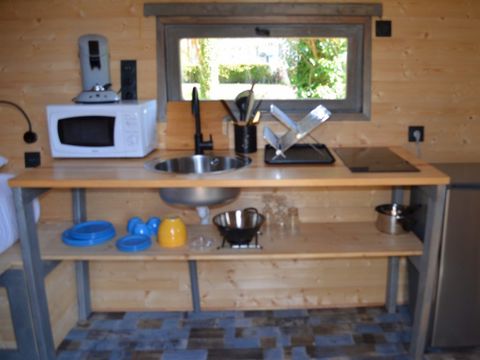 HÉBERGEMENT INSOLITE 3 personnes - CABANE KYARA