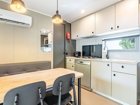 MOBILHOME 4 personnes - Premium | 2 Ch. | 4 Pers. | Terrasse surélevée | Clim.
