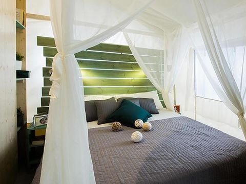 Tente en toile et en bois 4 personnes - Country Lodge
