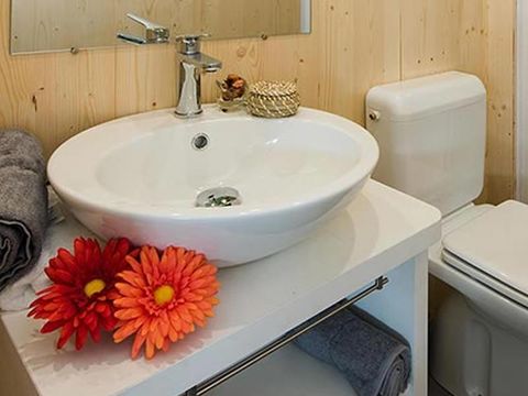 Tente en toile et en bois 4 personnes - Country Lodge