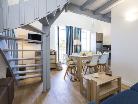 APPARTEMENT 8 personnes - 3 pièces cabine 7/8 pers. côté parc