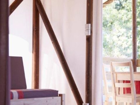 TENTE TOILE ET BOIS 4 personnes - Cabane Lodge sur pilotis Standard 34m² (2 chambres) dont terrasse couverte 11m²
