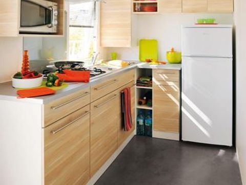MOBILHOME 4 personnes - Mobil-home Standard 27m² (2 chambres) + TV + terrasse semi-couverte 18m²