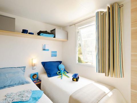 MOBILHOME 6 personnes - Mobil-home Standard 31m² (3 chambres) + TV + terrasse semi-couverte 18m²