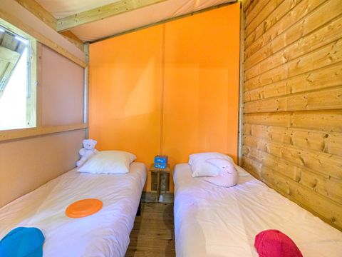 BUNGALOW TOILÉ 4 personnes - Sweetflower sur pilotis Premium 43m² (2 chambres) dont terrasse 11m² + TV + draps et serviettes