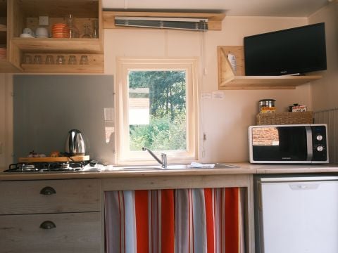 HÉBERGEMENT INSOLITE 2 personnes - ROULOTTE