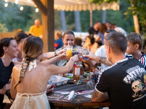 Ushuaia Villages Domaine de la Colombière - Camping Dordogne - Image N°2