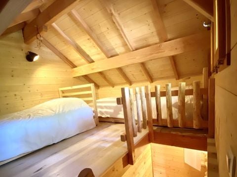 HÉBERGEMENT INSOLITE 4 personnes - Cabane perchée Beaumont 4 pers.