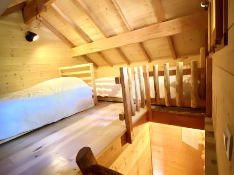 Tente en toile et en bois 6 personnes - Cabane Perchée Beaumont 4 Pièces 6 Personnes
